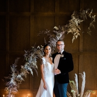 Ethereal Fort Garry Gate Elegance (Winnipeg Wedding Photographers Collective, Bond)  